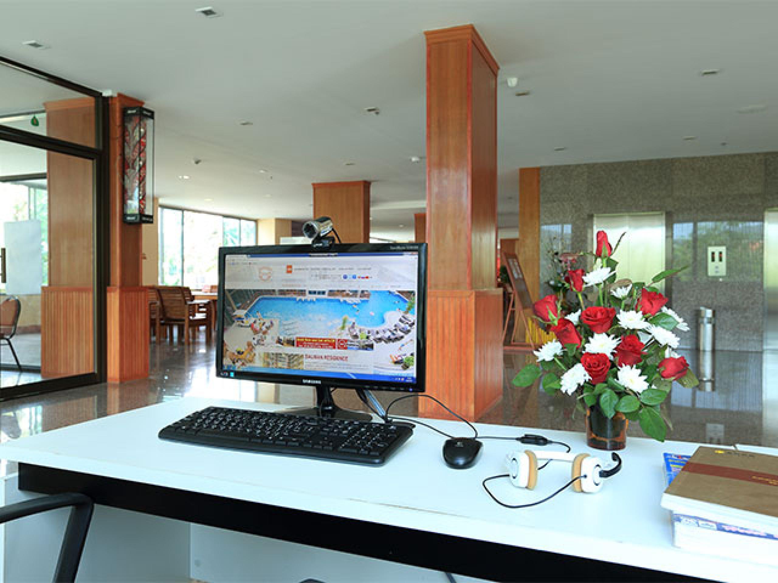 Bauman Residence Phuket Luaran gambar